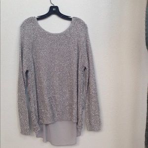 Loose knit light sweater
